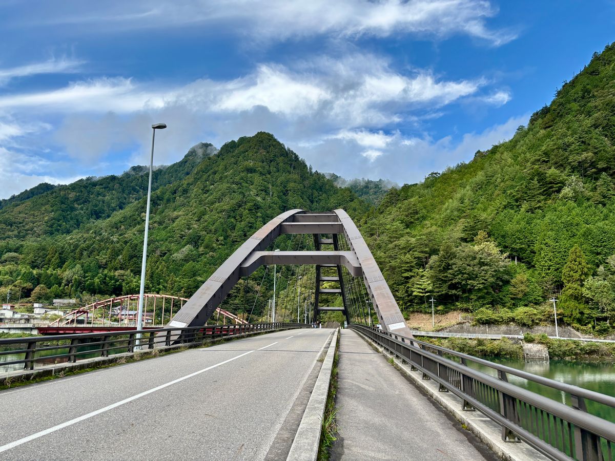阿寺橋