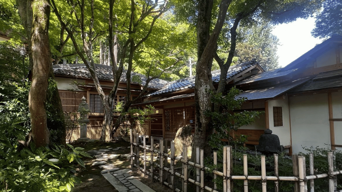 Yamanaka Onsen's Hidden Gem: Kaga Iryokuen