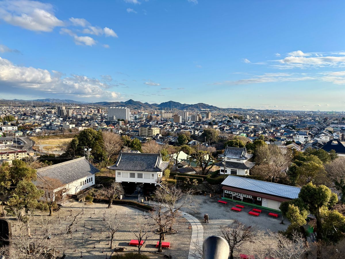 天守から望む城下町の眺め