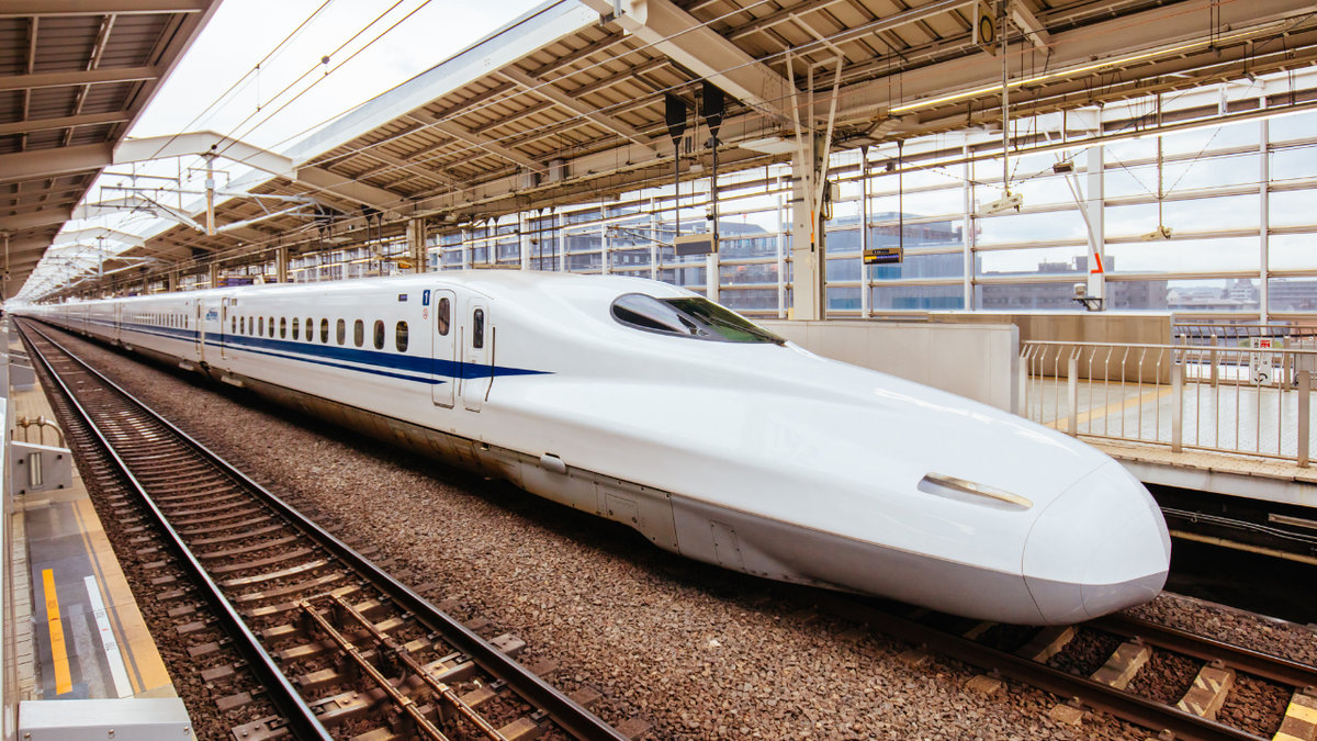 熱海の新幹線(高速鉄道)